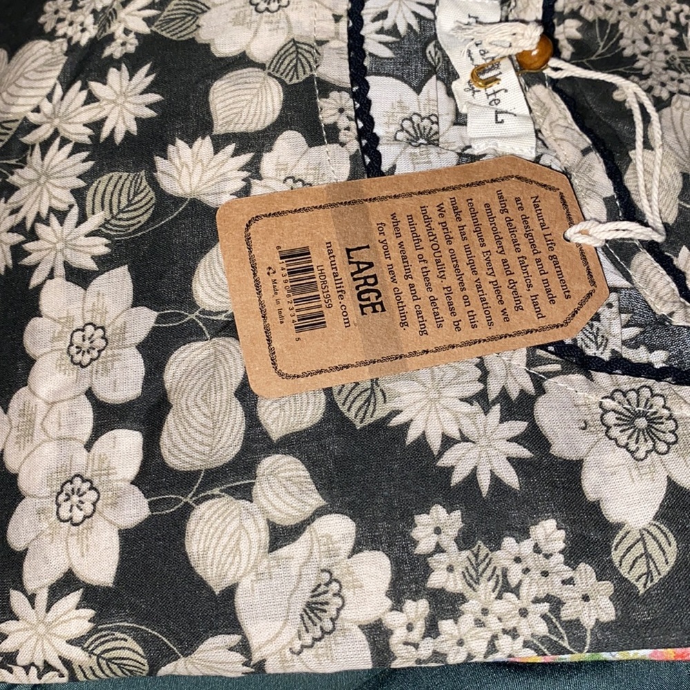 NEW bohemian floral tiered maxi dress w/lace trim - Picture 9 of 11